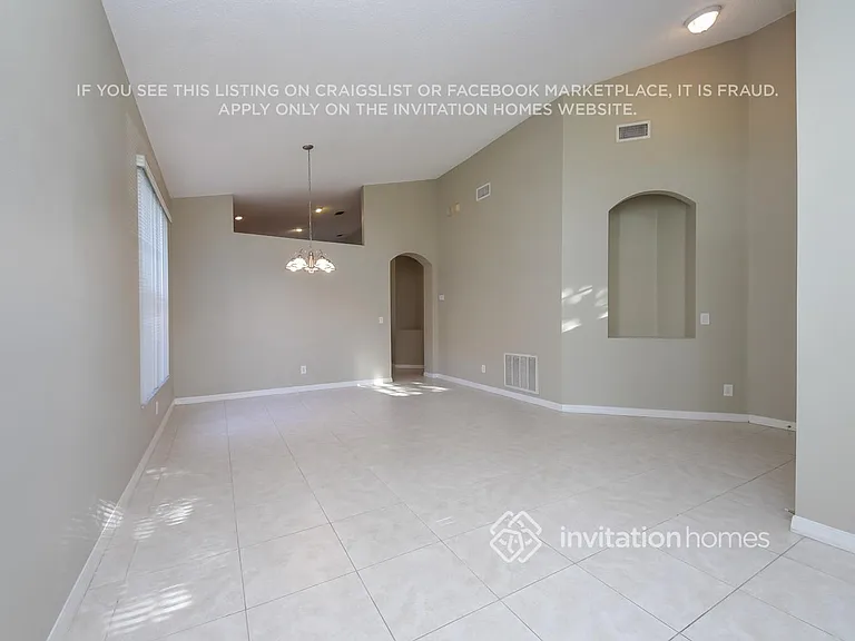 13342 Luxbury Loop — Photo 5