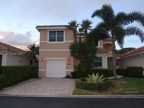8189 Sandpiper Way, West Palm Beach, FL 33412
