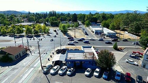 5th image of 145 Redwood Hwy