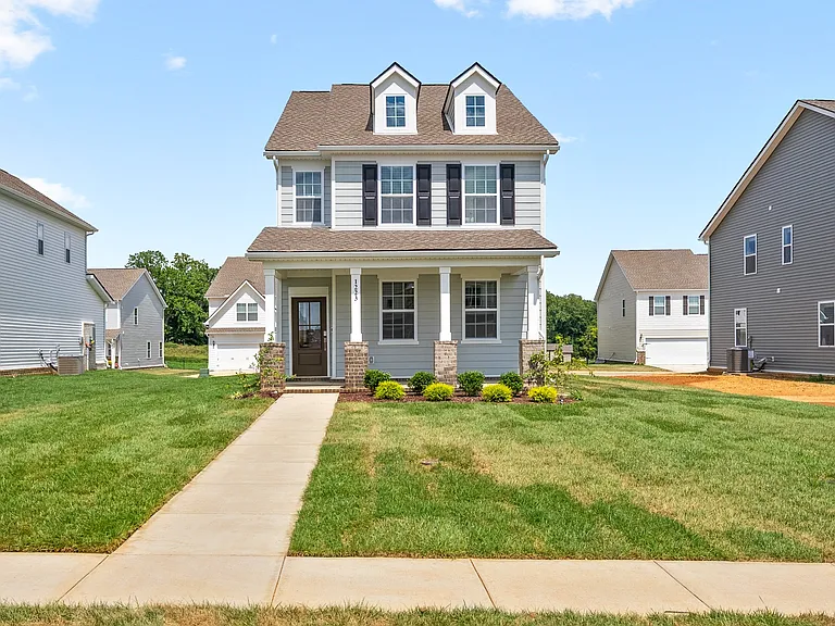 1223 Ross Farms Blvd — Photo 1