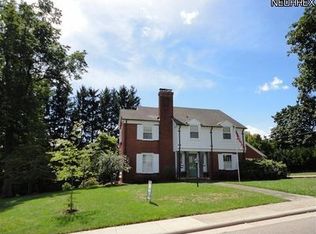 515 W North Ave, East Palestine, OH