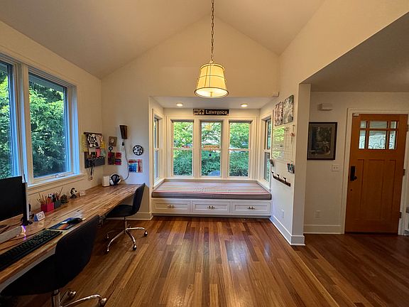 3rd image of 12011 38th Ave NE