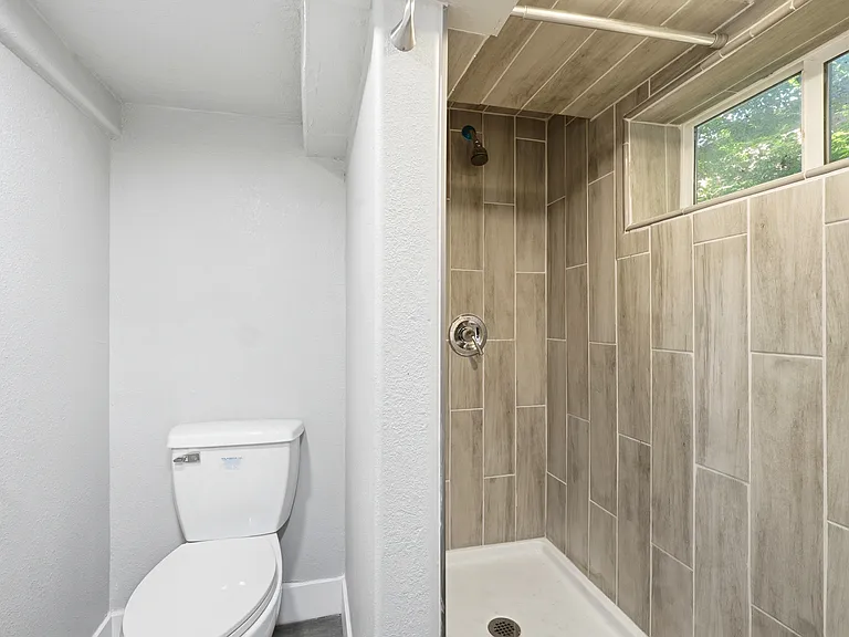 582 4th St S — Photo 14