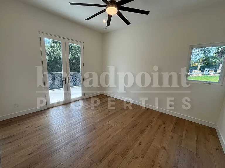 2908-10 Calle De Malibu — Photo 10