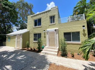 825 NE 120th St #E, Miami, FL 33161