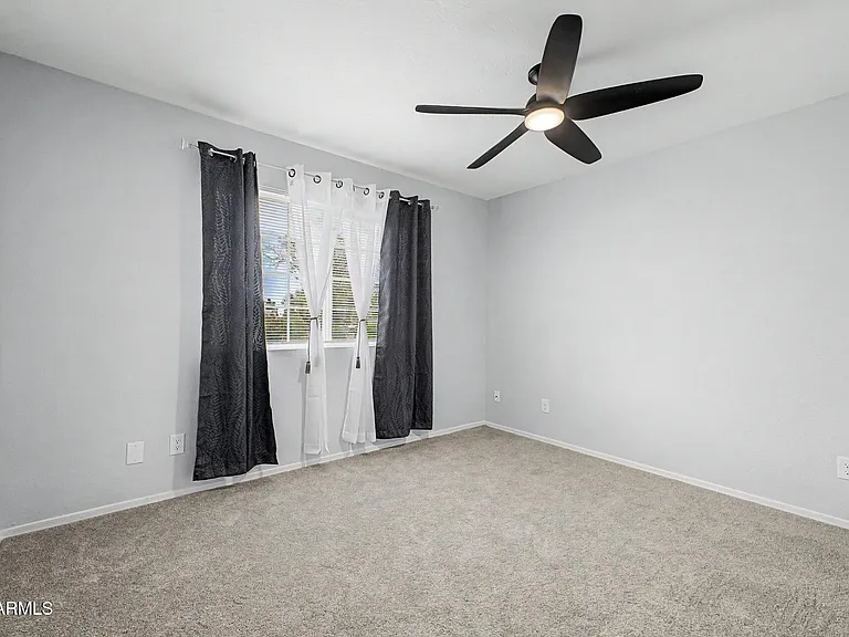 2457 W Redfield Rd — Photo 33