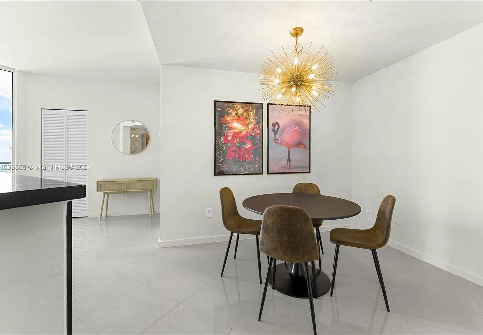 1 bed, 1.5 bath, 733 sqft, $3,250 — Photo 4