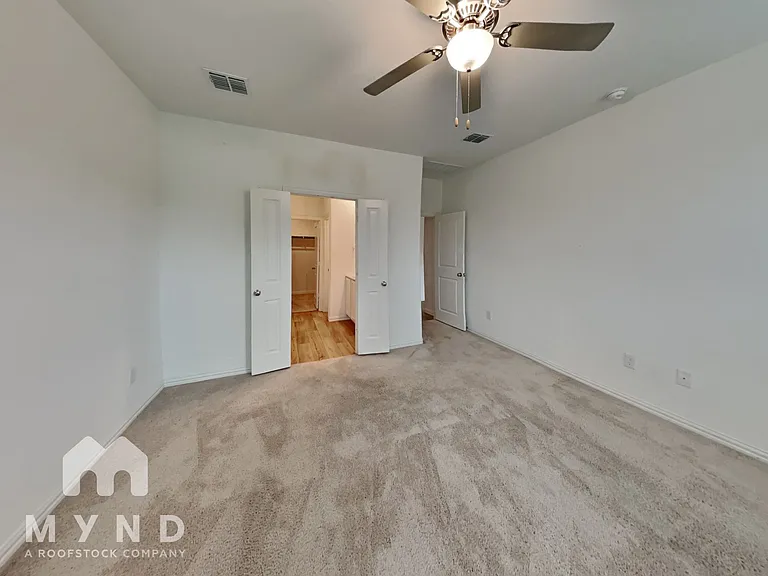 4900 Parrington Dr — Photo 15