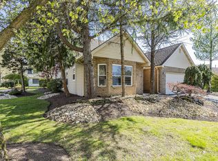 1 Peasley Dr, Marlboro, NJ 07746