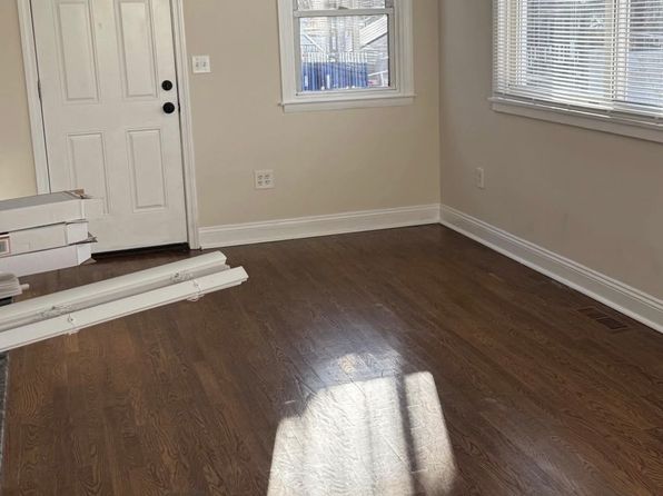 1090 Townsend Ave #1