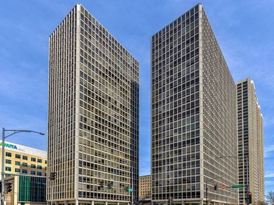 340 W Diversey Pkwy APT 1317, Chicago, IL, 60657
