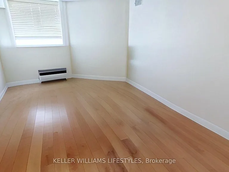695 Richmond St #301 — Photo 9