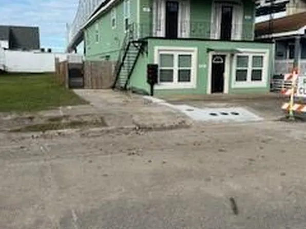 1725 Nunez St, New Orleans, LA 70114