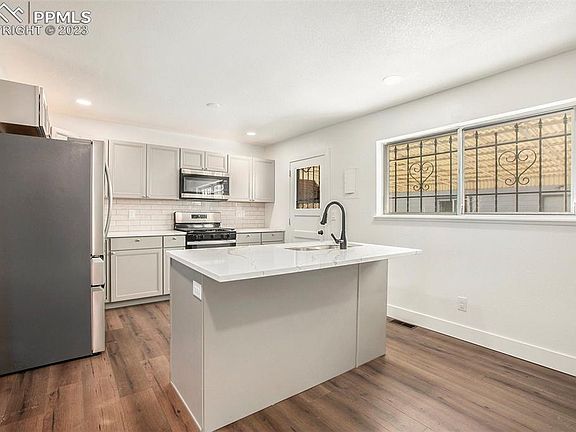 4th image of 1203 Quivira Dr