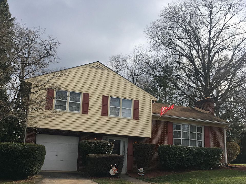 2nd image of 604 Shield St