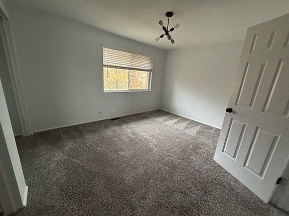 5th image of 214 S 175 E