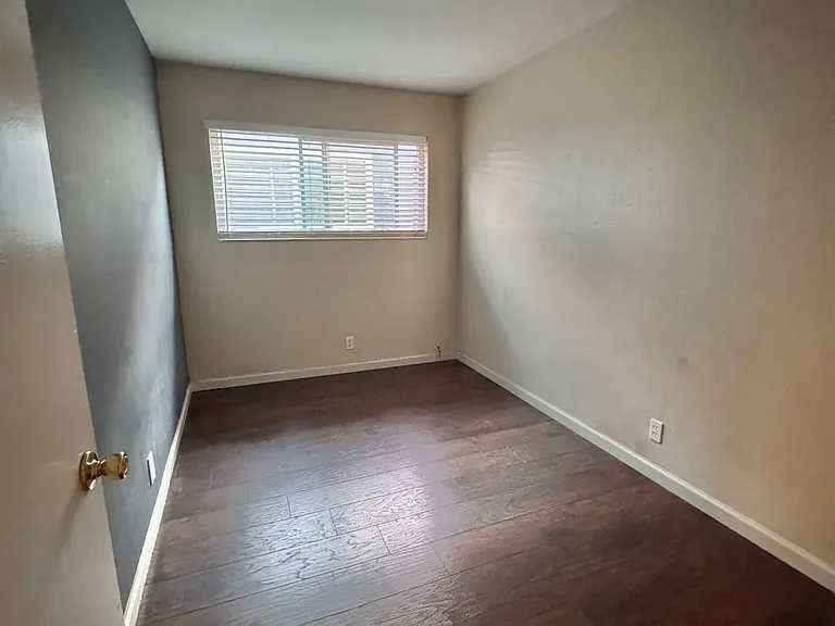 385 E William St #5 — Photo 2
