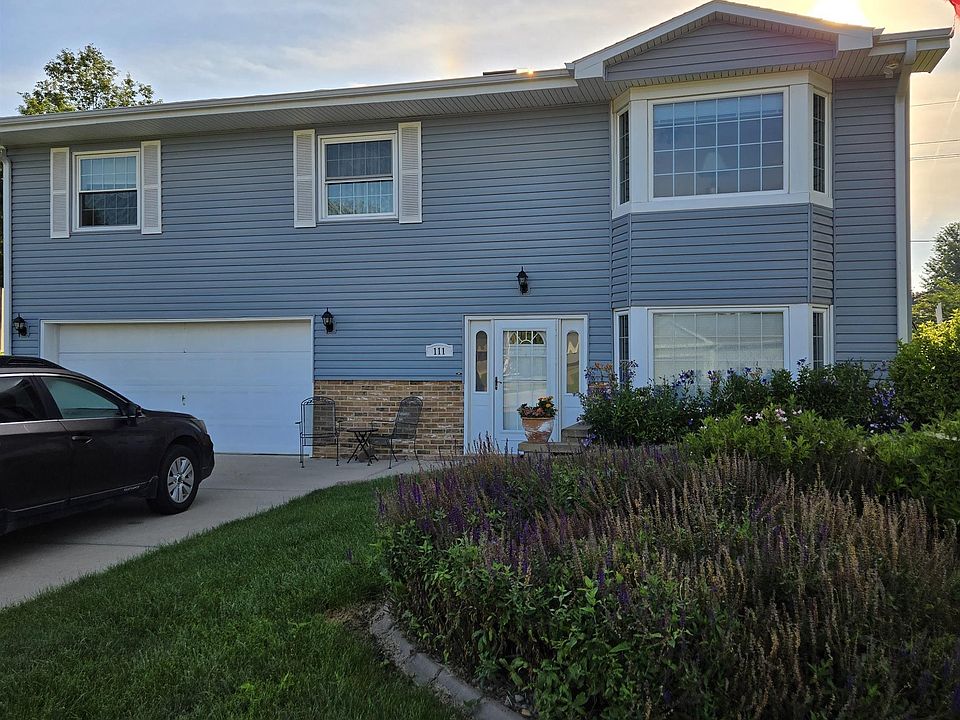 1st image of 111 Summerset Cir