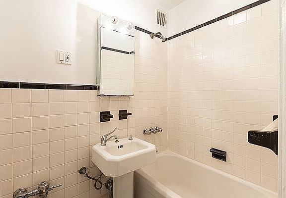 4th image of 314 Garfield Pl APT 1