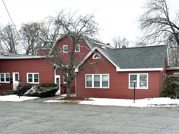 16 Middlesex St APT 5, North Chelmsford, MA 01863