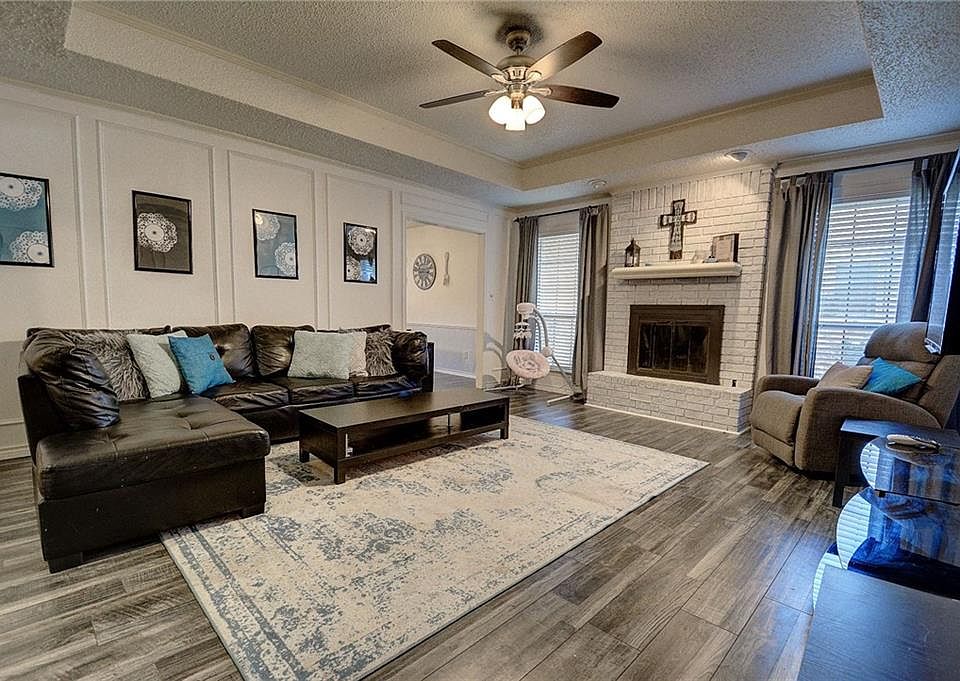 1st image of 104 Forest Ln