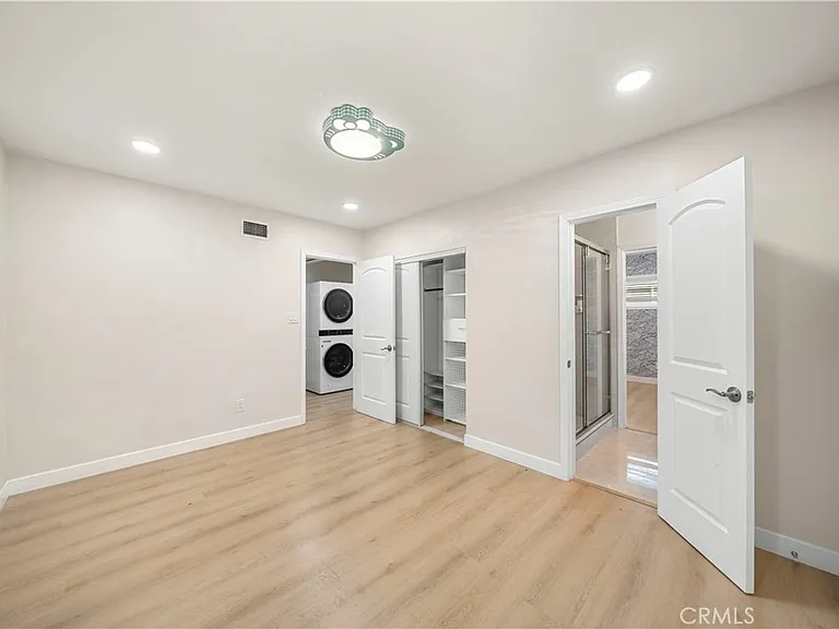 912 W Hill Ave — Photo 15