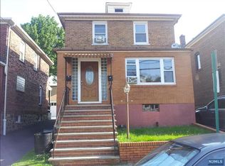 369 Park Ave, Fairview, NJ 07022