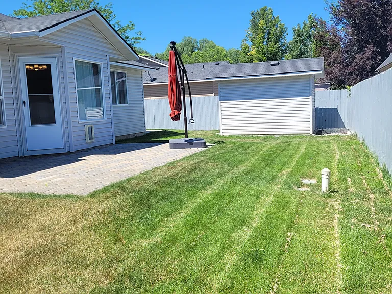 11468 Sanders St — Photo 10