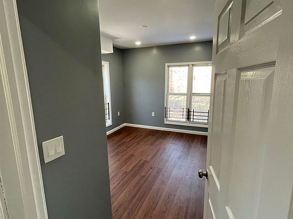 5th image of 115 Belmont Ave Floor 2-A