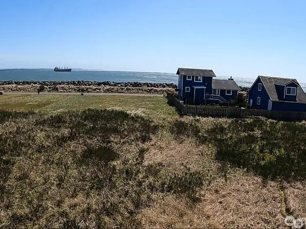 1454 Storm King Avenue, Ocean Shores, WA 98569
