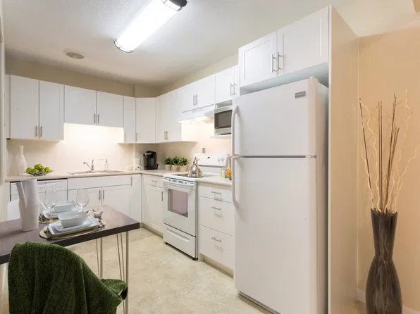 20 Valhalla Dr #504, Winnipeg, MB R2G 0Y1