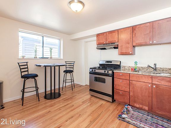 3rd image of 2105 Wharton St #8175075