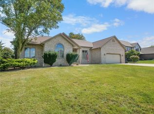 8707 Fairweather Trl, Youngstown, OH