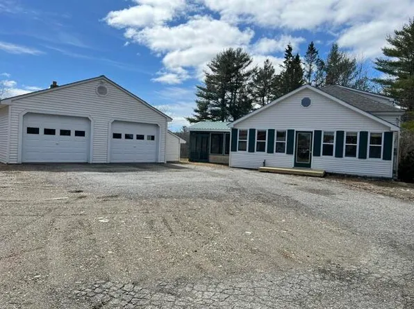1071 Clinton Avenue, Benton, ME 04901