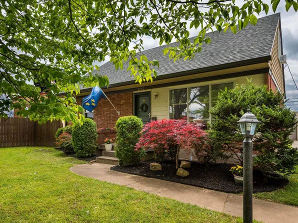 2940 Yorkshire Blvd, Louisville, KY 40220