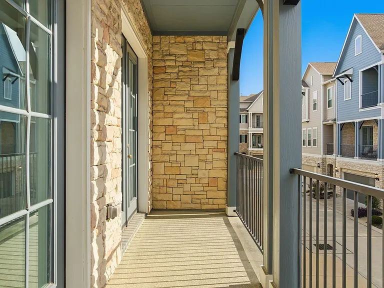 1413 Adell Rose Ln — Photo 12