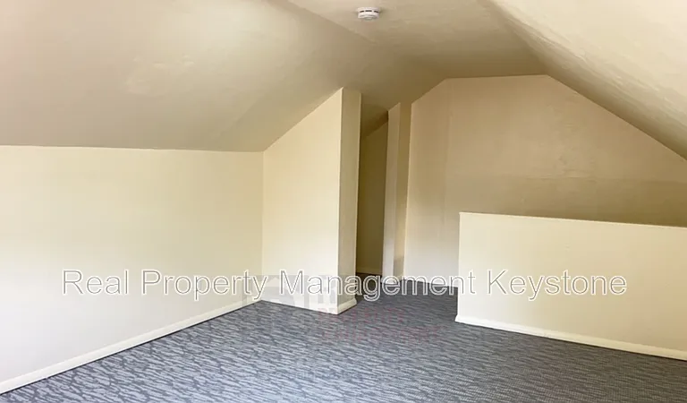 305 Greenlee Rd — Photo 17
