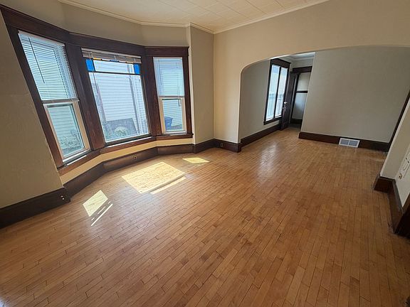 5th image of 919 Cherry St #919
