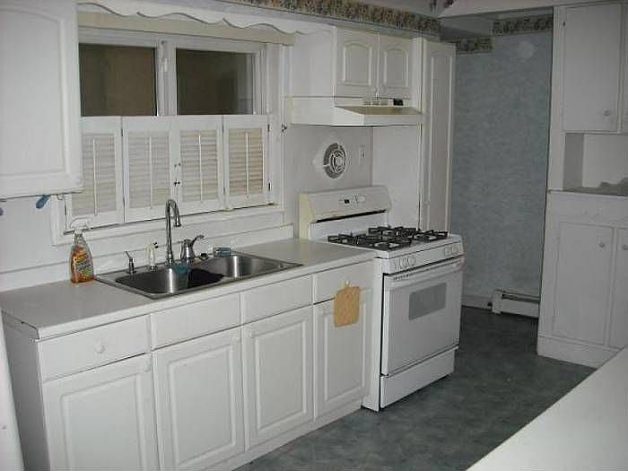 2nd image of 1532 Kennedy Blvd