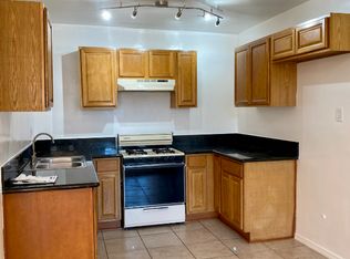 14808 Blythe St #9, Panorama City, CA 91402