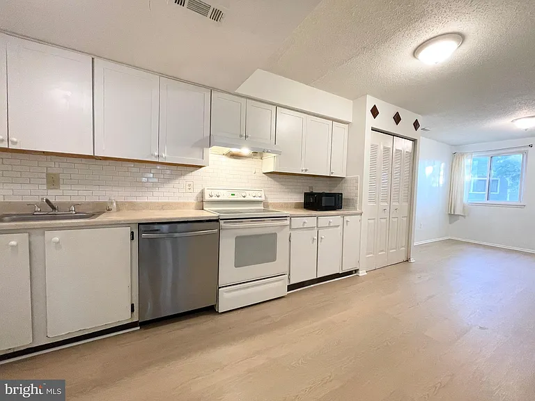 7197 Cimarron Ct #A — Photo 3
