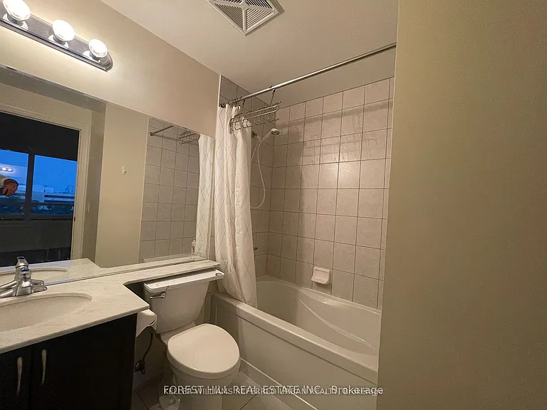 9245 Jane St #614 — Photo 9