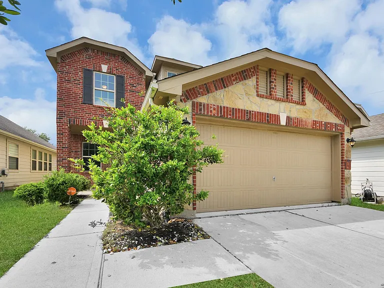 10606 Sun River Falls Dr — Photo 2