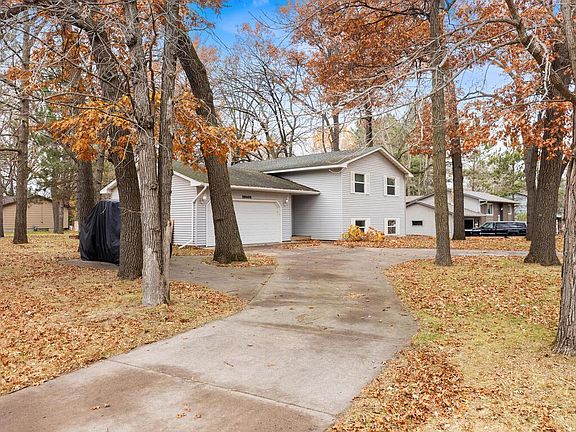 3rd image of 26406 Finley Ave