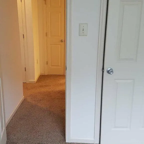 429 Derry Dr — Photo 9