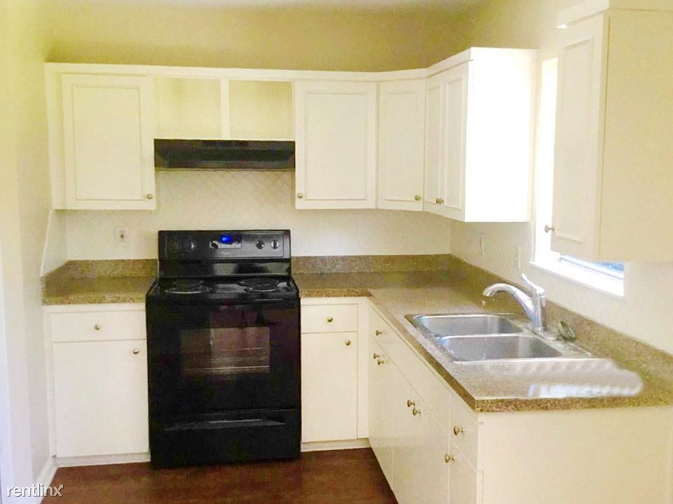 90900581_546 N Holiday Dr_Grand Prairie_TX_2016_2