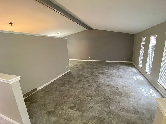 3rd image of 2138 42nd Ave