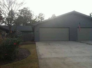 6002 Inland Greens Dr, Wilmington, NC 28405