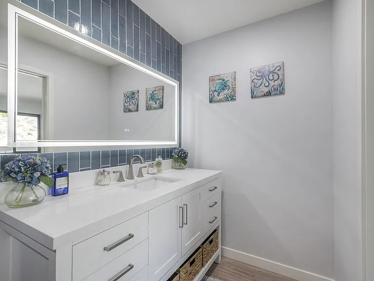 4705 Marina Dr #10 — Photo 15