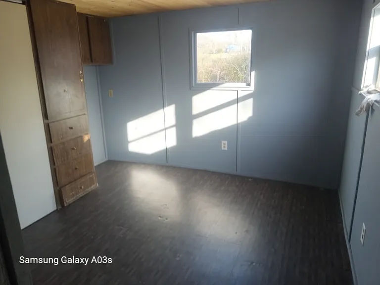 90 Dorothy Ln — Photo 9